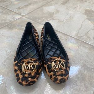MIchael Kors flats leopards